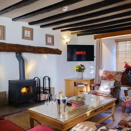 Beautiful Grade 2 Listed Building- Single Dwelling * Bowness-on-Windermere