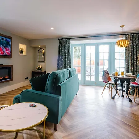 Ferienhaus Beautiful Grade 2 Listed Building- Single Dwelling Bowness-on-Windermere