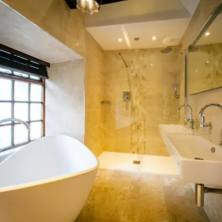 Beautiful Grade 2 Listed Building- Single Dwelling