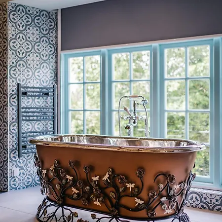 Beautiful Grade 2 Listed Building- Single Dwelling *