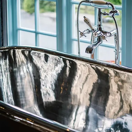 Beautiful Grade 2 Listed Building- Single Dwelling