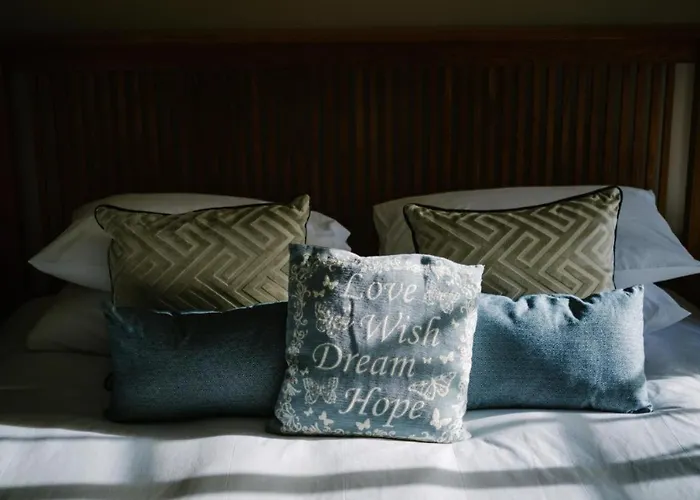 Beautiful Grade 2 Listed Building- Single Dwelling * Bowness-on-Windermere