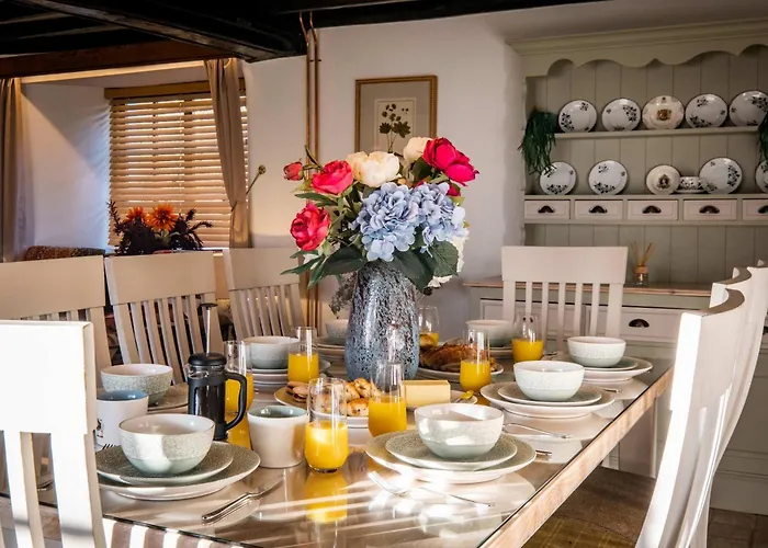 Beautiful Grade 2 Listed Building- Single Dwelling Bowness-on-Windermere