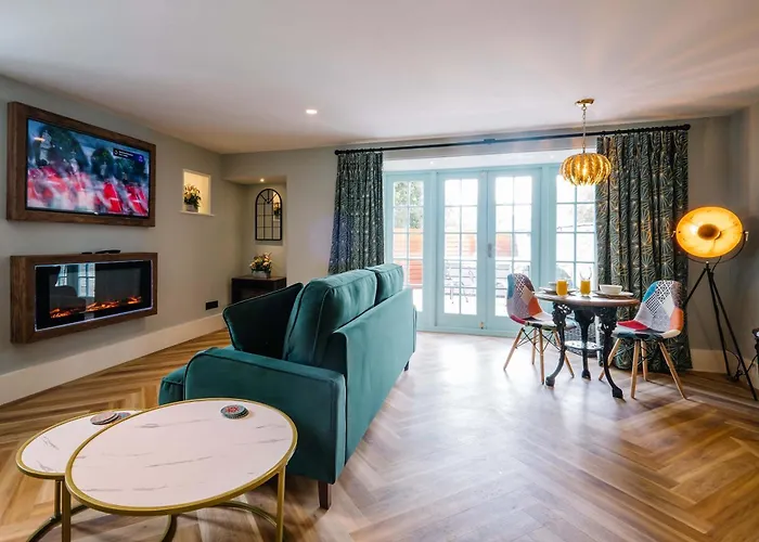 Casa de Férias Beautiful Grade 2 Listed Building- Single Dwelling Bowness-on-Windermere