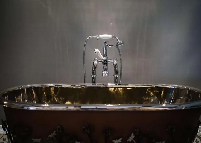 Beautiful Grade 2 Listed Building- Single Dwelling *