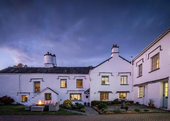 Casa de Férias Beautiful Grade 2 Listed Building- Single Dwelling Bowness-on-Windermere