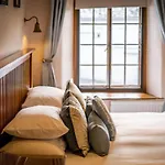 Beautiful Grade 2 Listed Building- Single Dwelling Feriehus Bowness-on-Windermere
