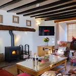 Beautiful Grade 2 Listed Building- Single Dwelling * Bowness-on-Windermere