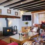 Beautiful Grade 2 Listed Building- Single Dwelling Feriehus *