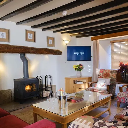 Holiday home Beautiful Grade 2 Listed Building- Single Dwelling *