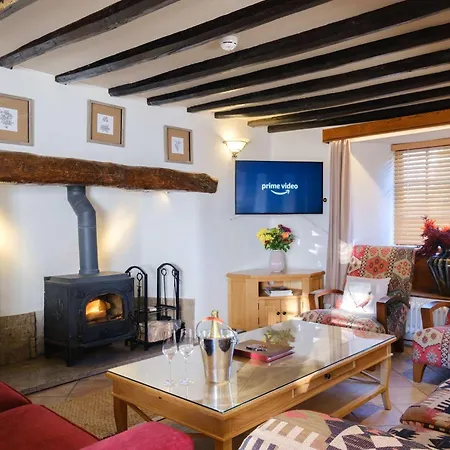 Beautiful Grade 2 Listed Building- Single Dwelling Feriehus