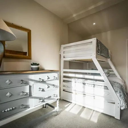 Holiday home Beautiful Grade 2 Listed Building- Single Dwelling *