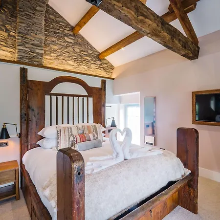 Beautiful Grade 2 Listed Building- Single Dwelling Feriehus Bowness-on-Windermere