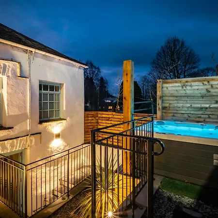 Holiday home Beautiful Grade 2 Listed Building- Single Dwelling Bowness-on-Windermere